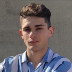 Lyusyen Loshak – California Real Estate Agent Portrait